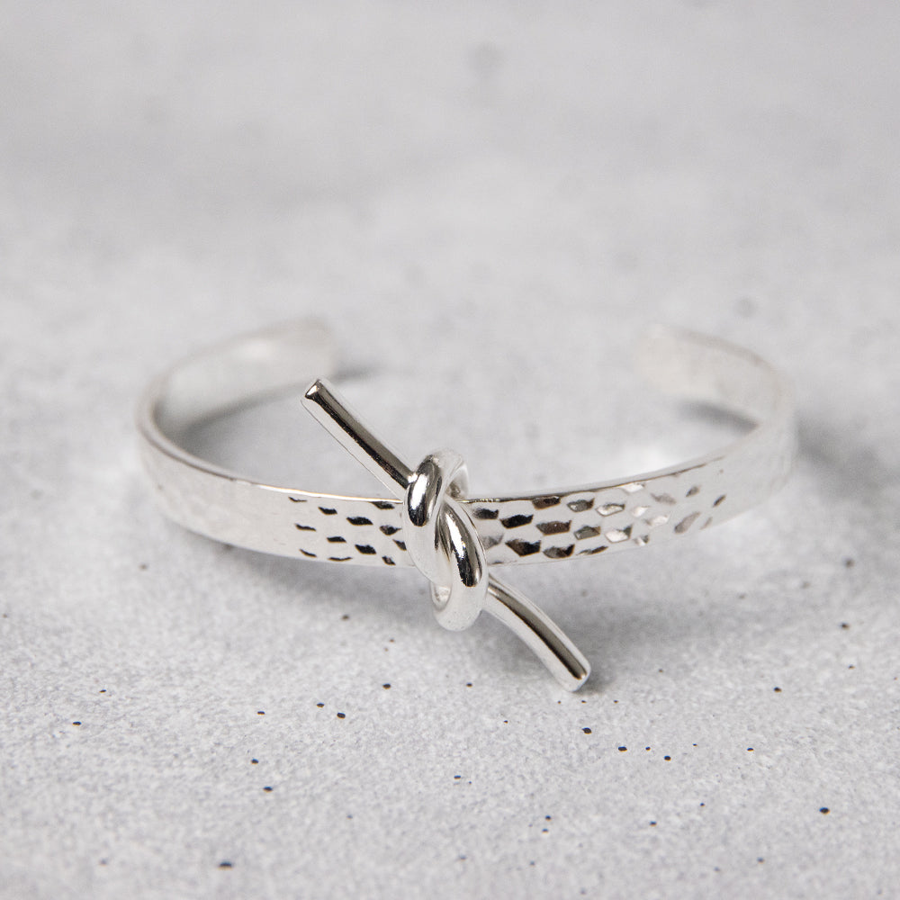 Pulsera Cruzada