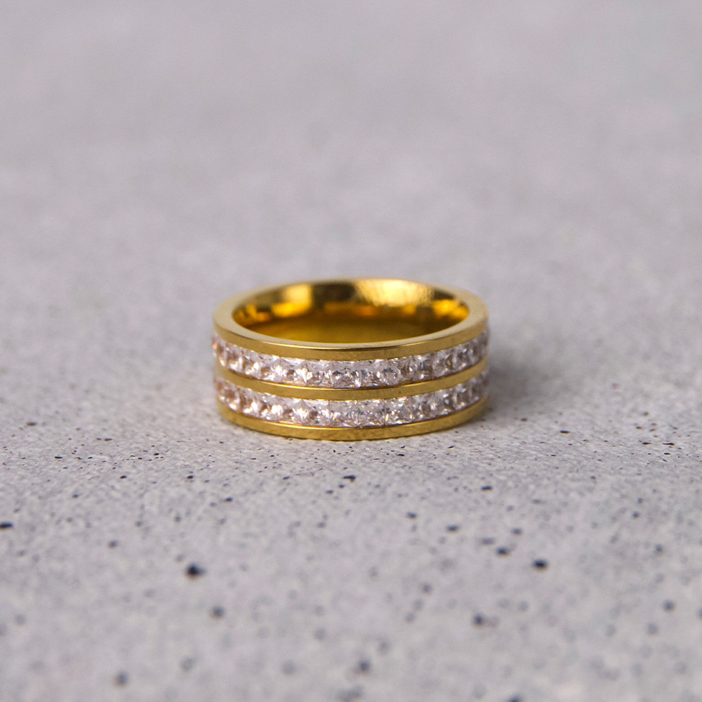 Anillo luzaria